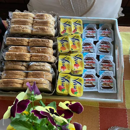 La Tana Dei Tassi Bed & Breakfast